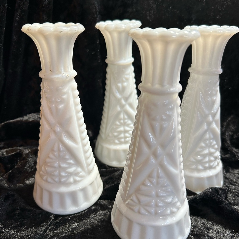 Elegant White Milk Glass Vases Set